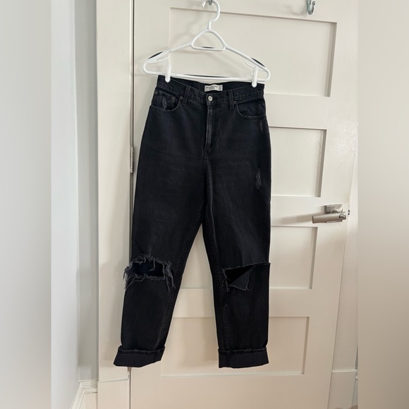 Abercrombie Curve Love 90s Straight Jean - Picture 4 of 7